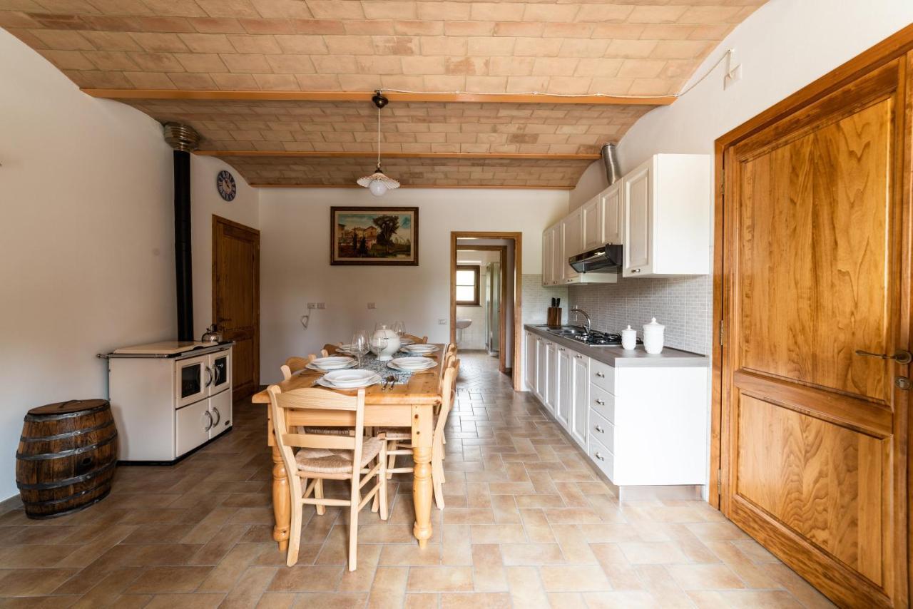 Appartamento Nella Campagna Di Certaldo Il Ciliegio Exterior photo